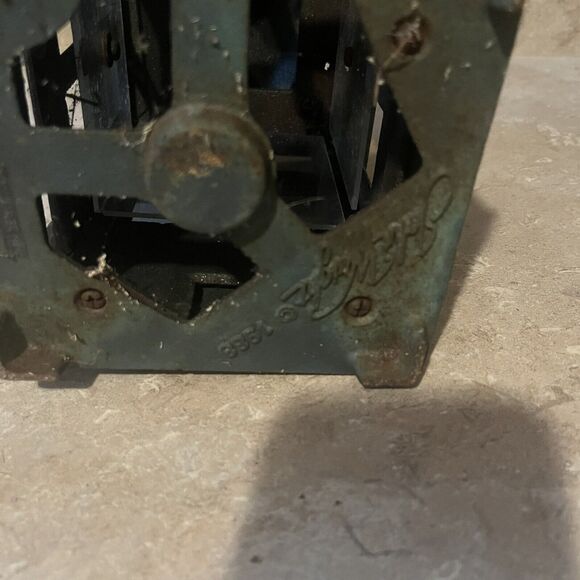 Vintage JOHN WRIGHT 1988 Cast Iron Candle Holder 9 In. Antique Style Lantern - Picture 6 of 9